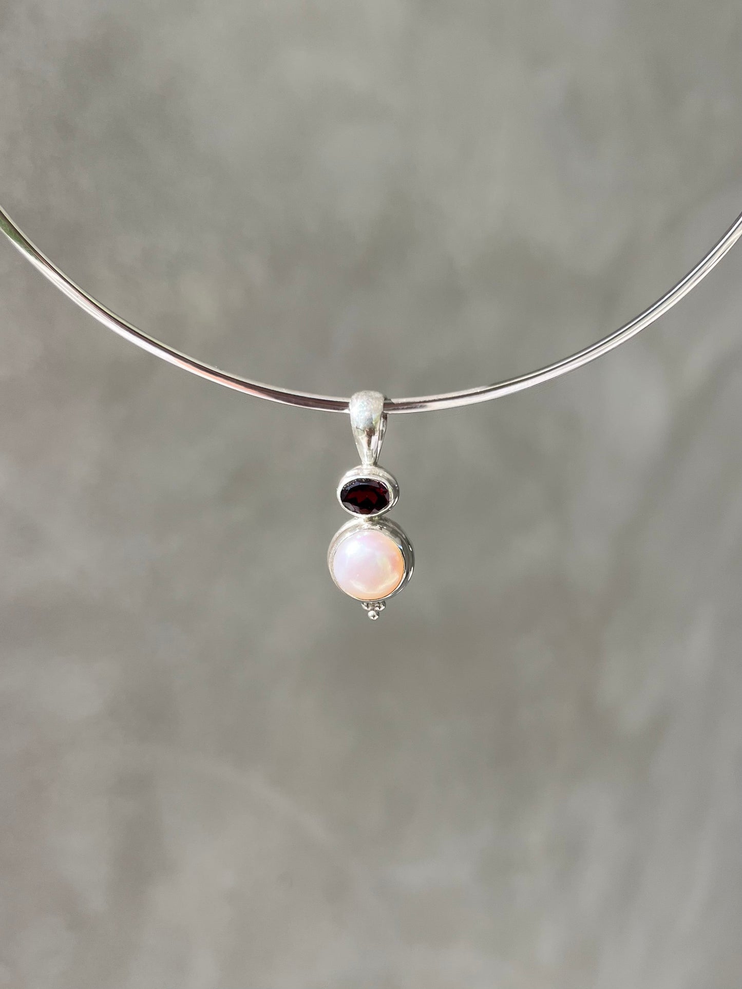 Garnet and Freshwater Pearl Pendant | GARP1