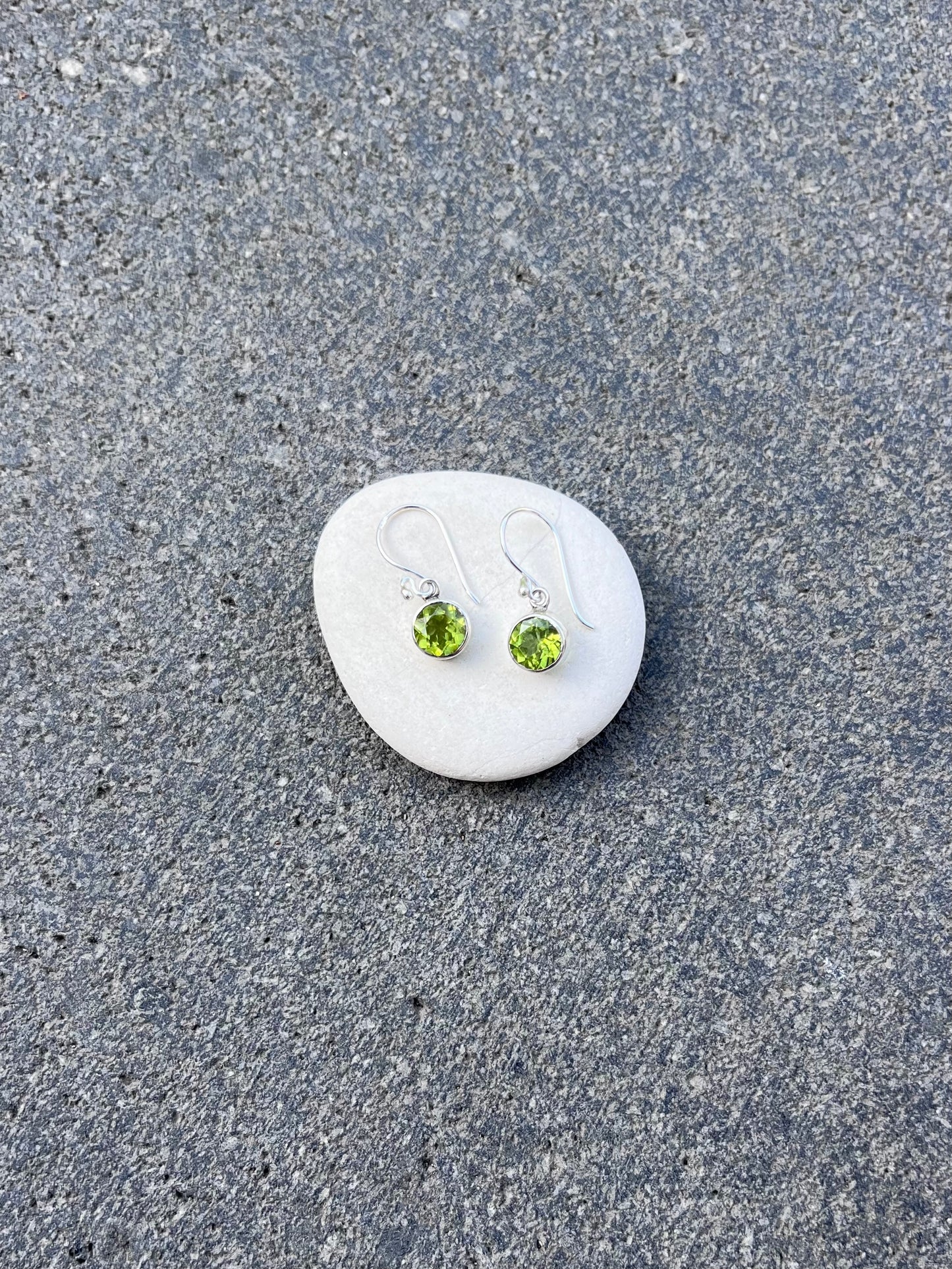 Peridot Earrings | PERIE26