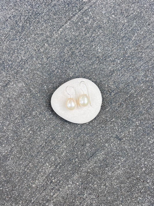 Freshwater Pearl Earrings | PRLE2