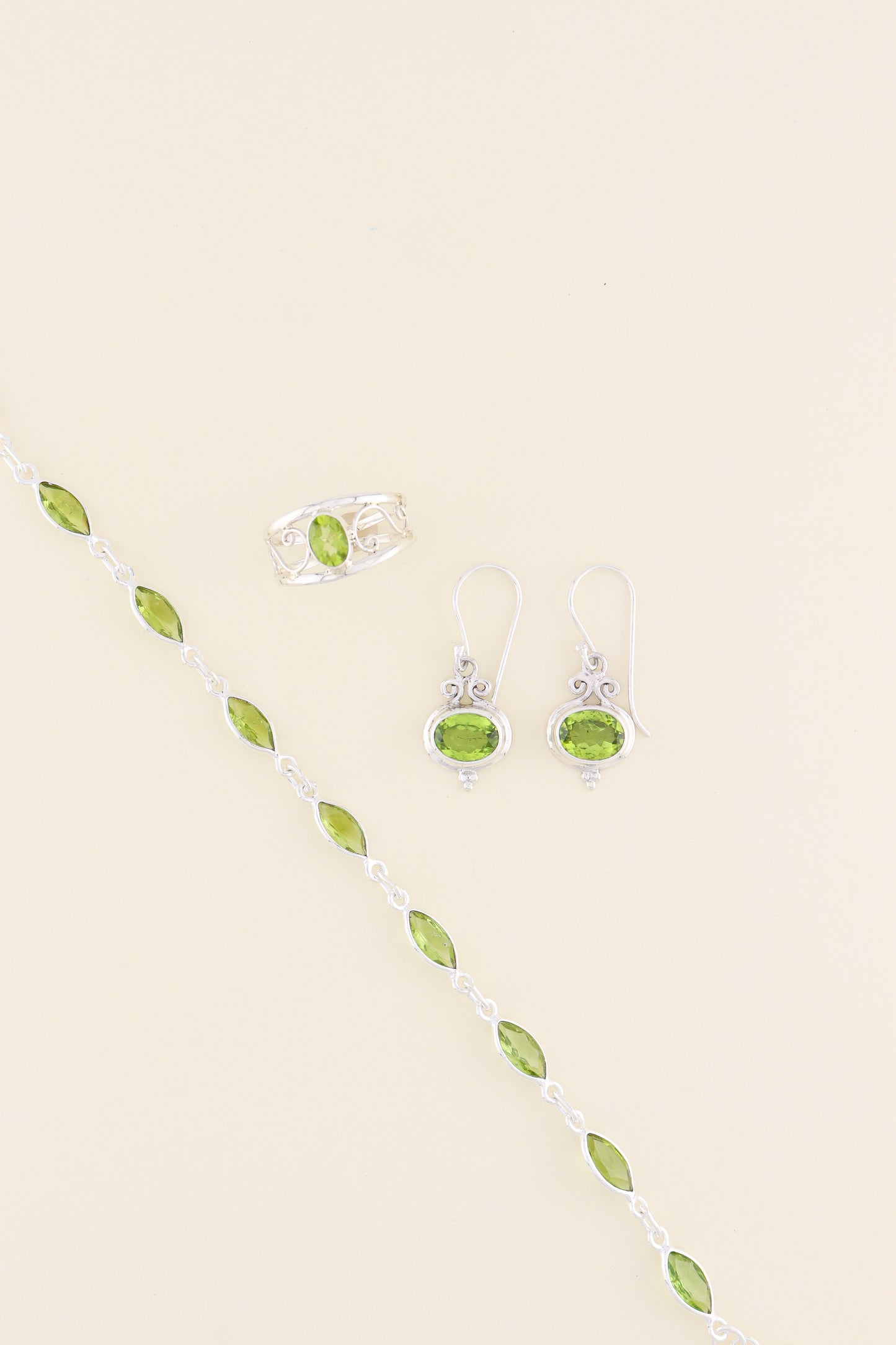 Peridot Earrings | PERIE4
