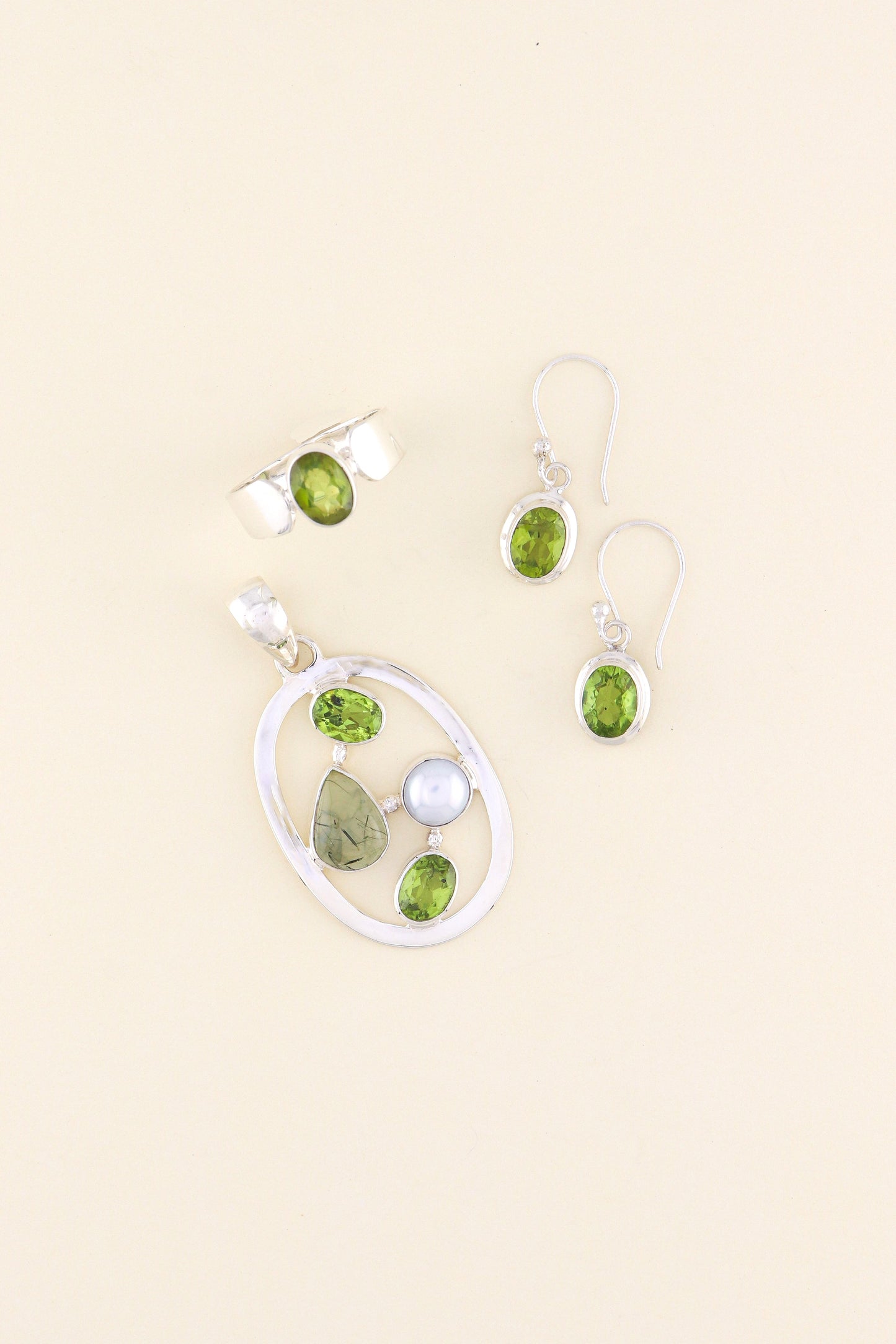 Peridot, Prehnite and Fresh Water Pear Pendant | PERIPM2