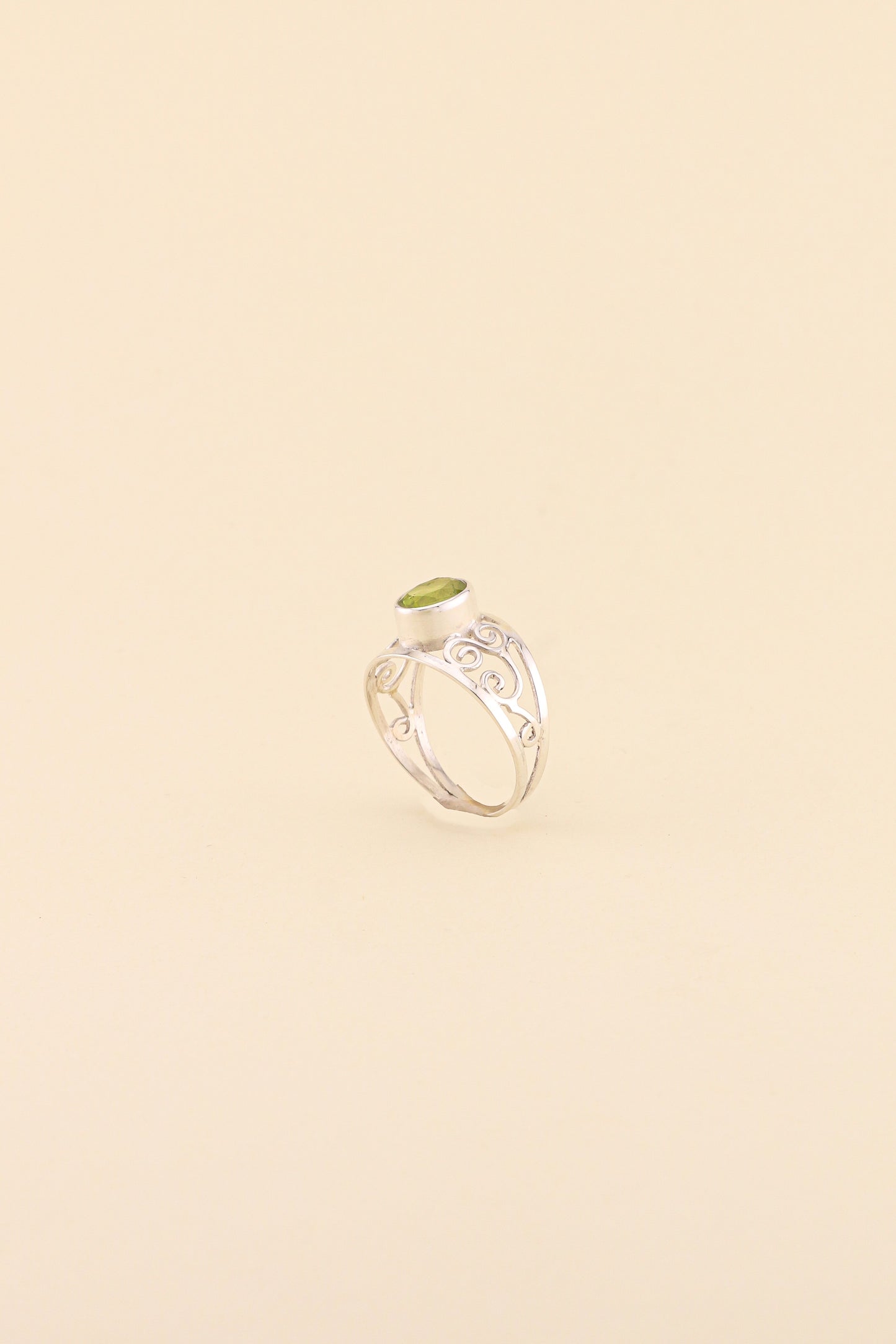 Peridot Ring | PERIR9