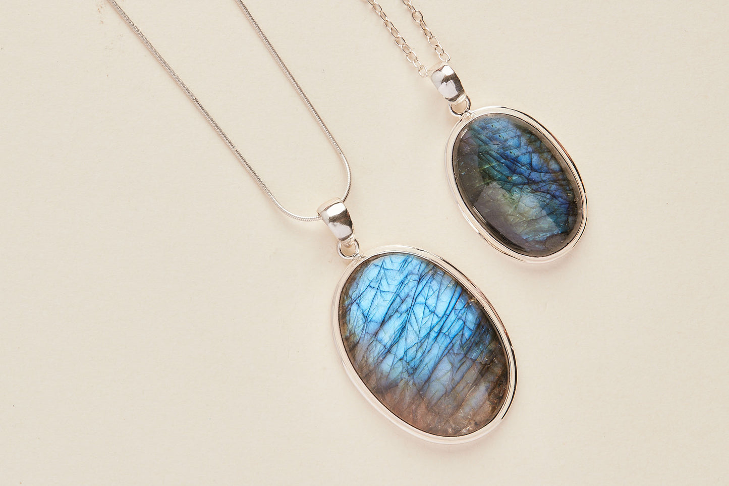 Labradorite Pendant (medium)