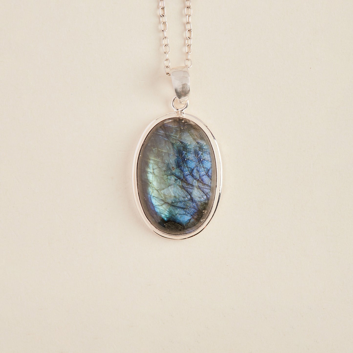 Labradorite Pendant (medium)