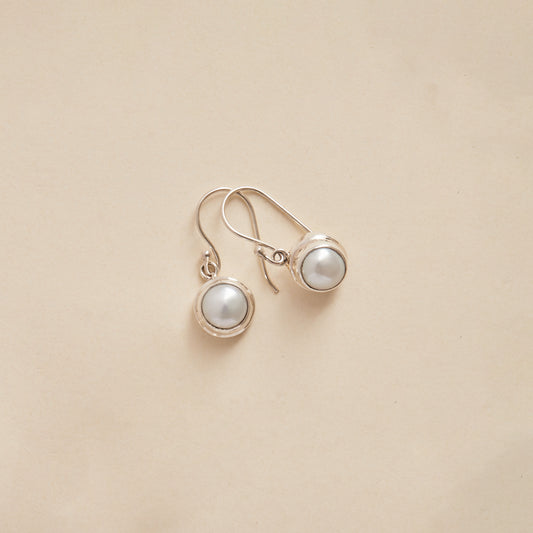 Fresh water Pearl Earrings (double bezel)