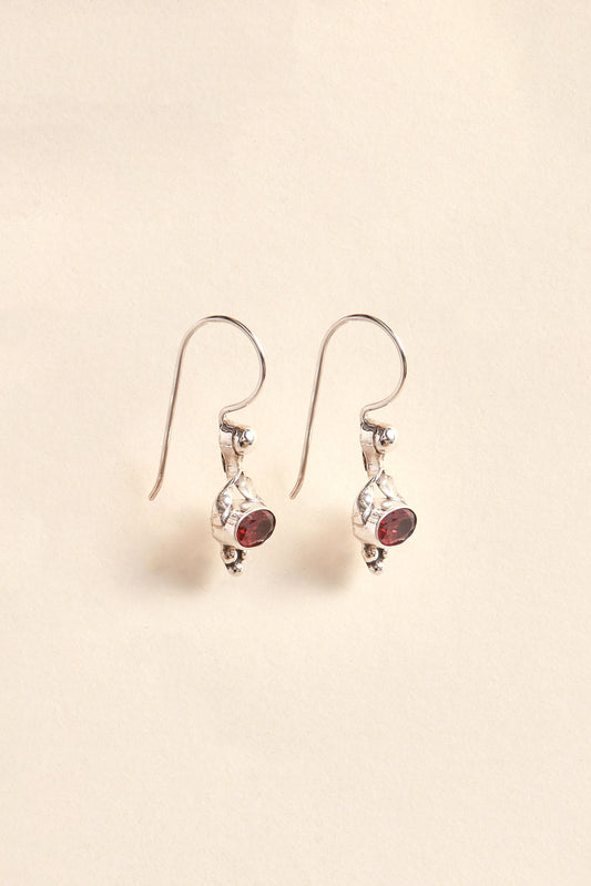 Garnet Earrings (twisted)