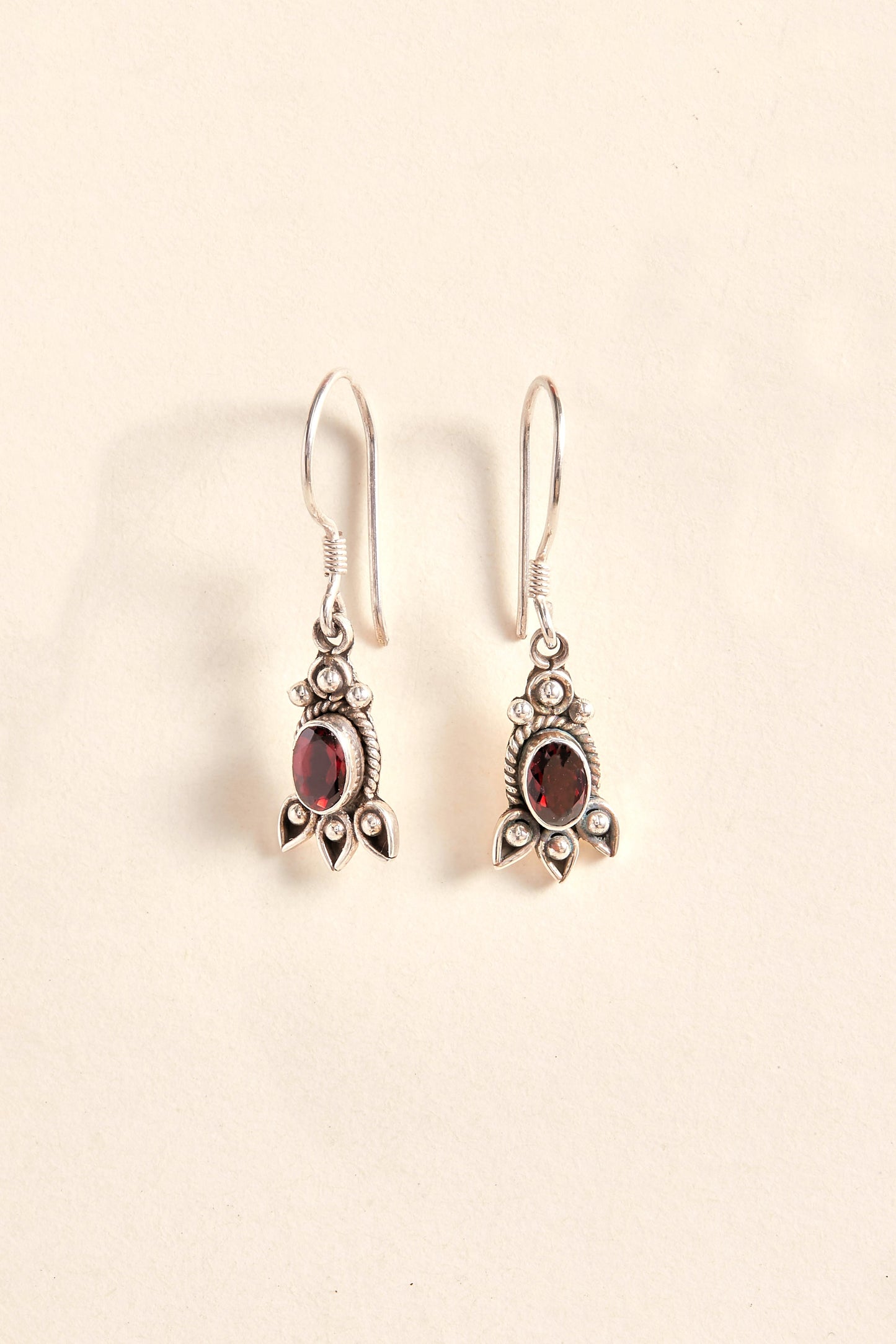 Garnet Earrings (ornement small)