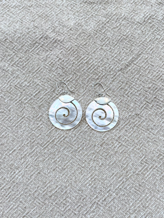 Mother of Pearl Earrings spiral