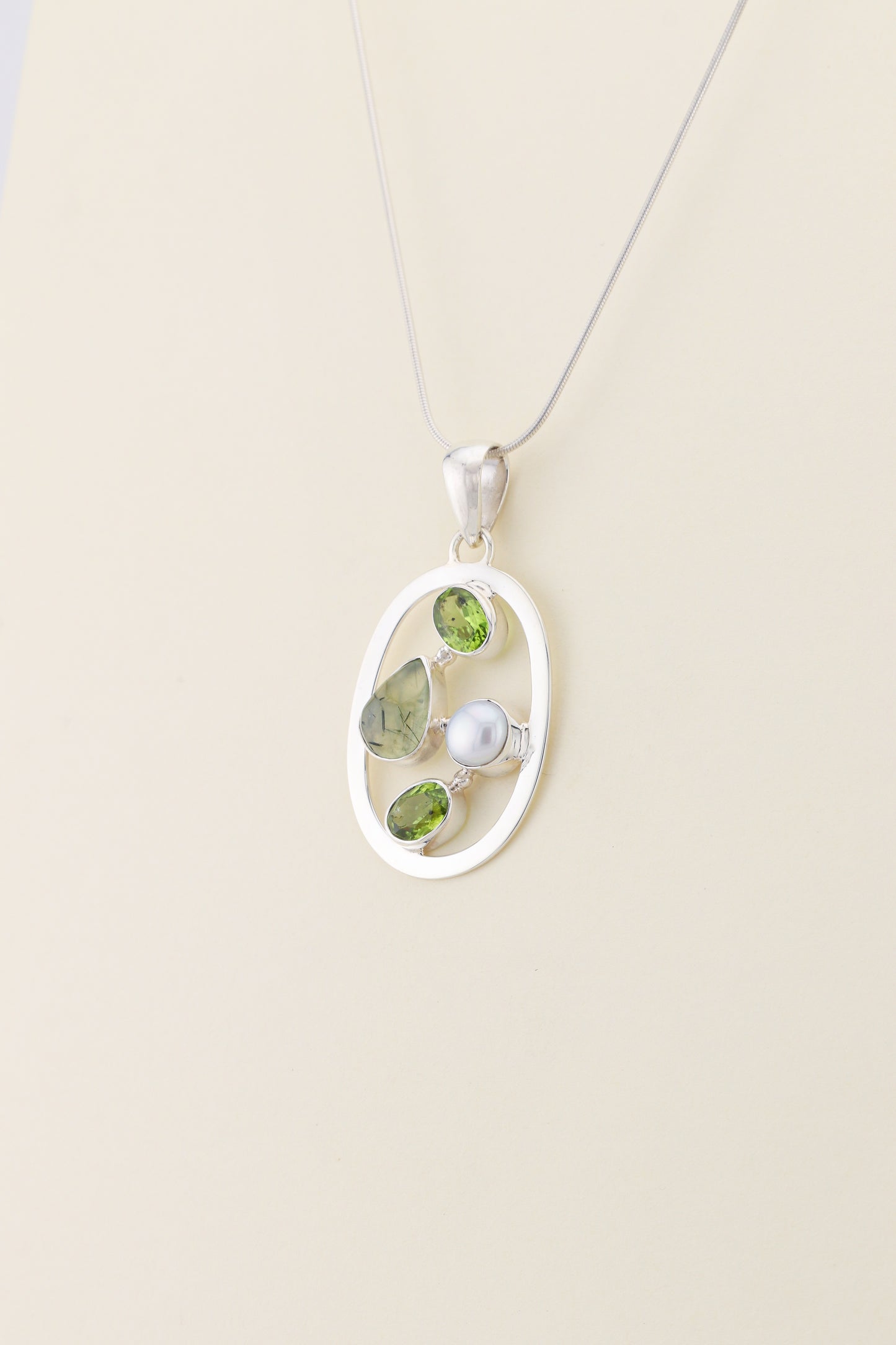 Peridot, Prehnite and Fresh Water Pear Pendant | PERIPM2