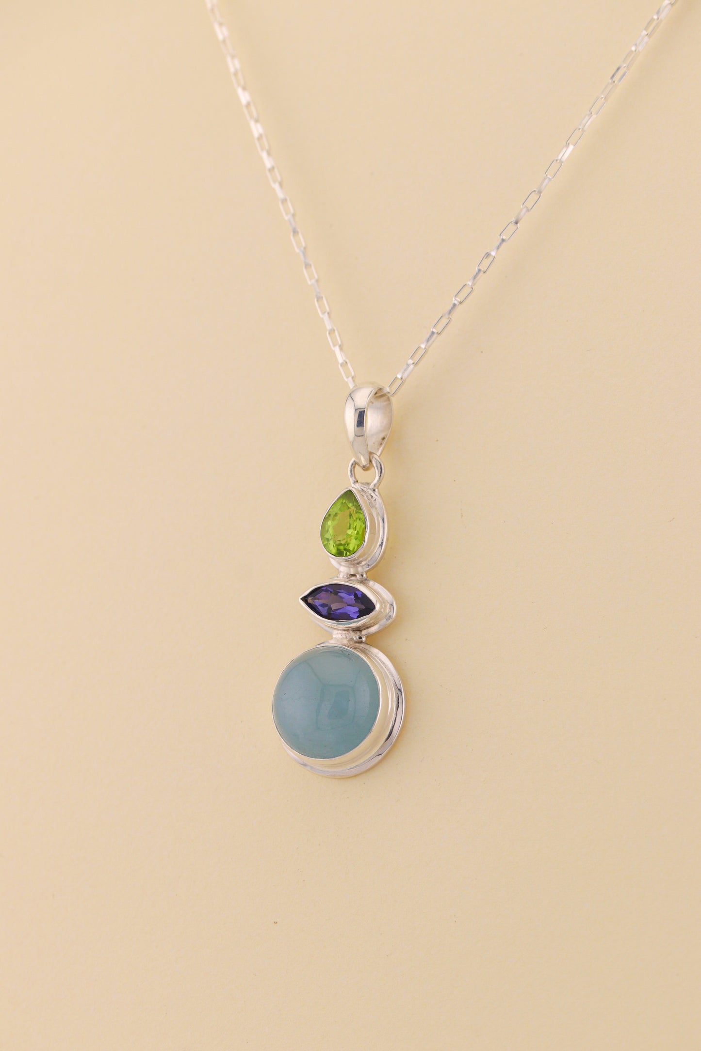 Aquamarine, Peridot and Iolite Pendant | AQPM5