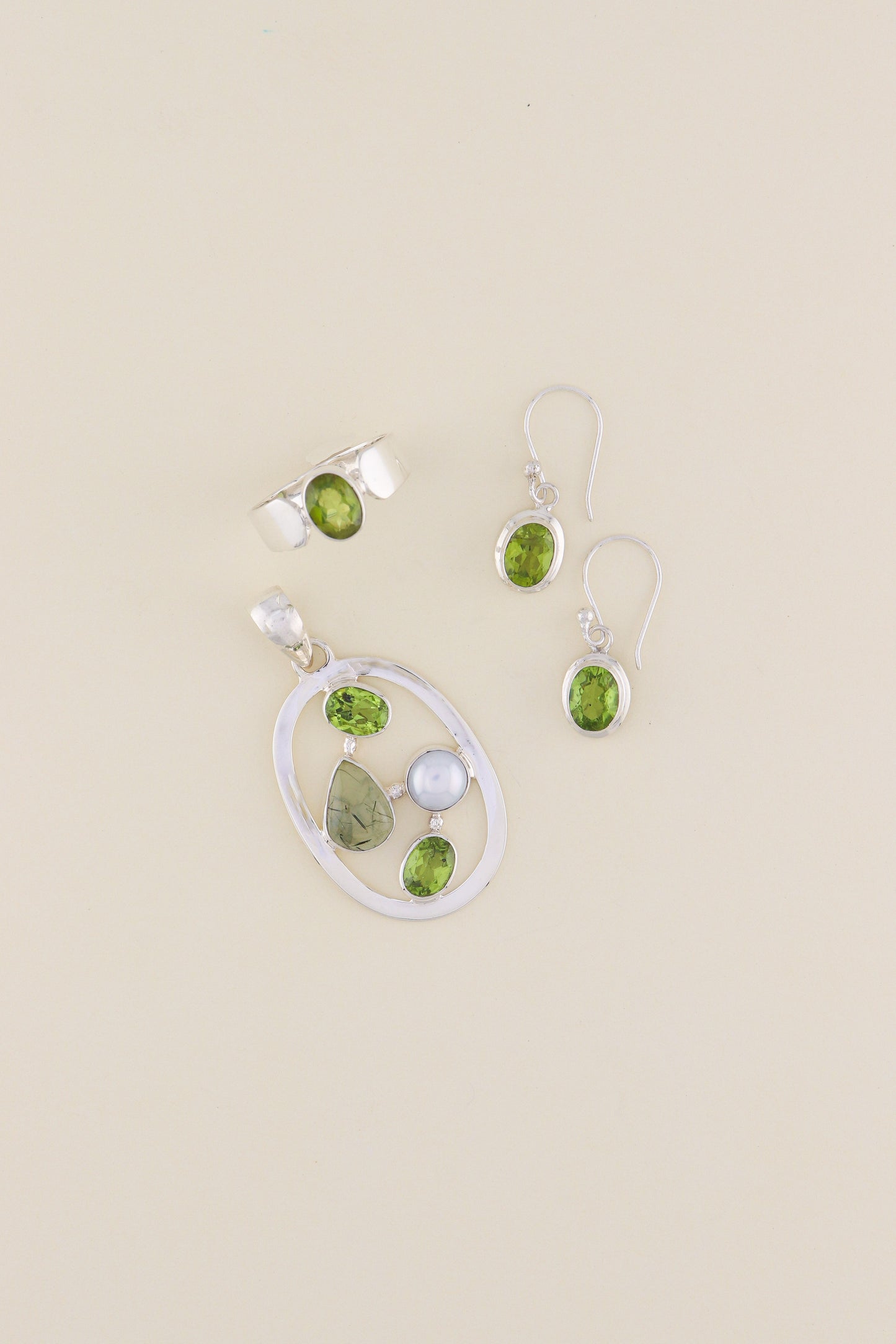 Peridot, Prehnite and Fresh Water Pear Pendant | PERIPM2