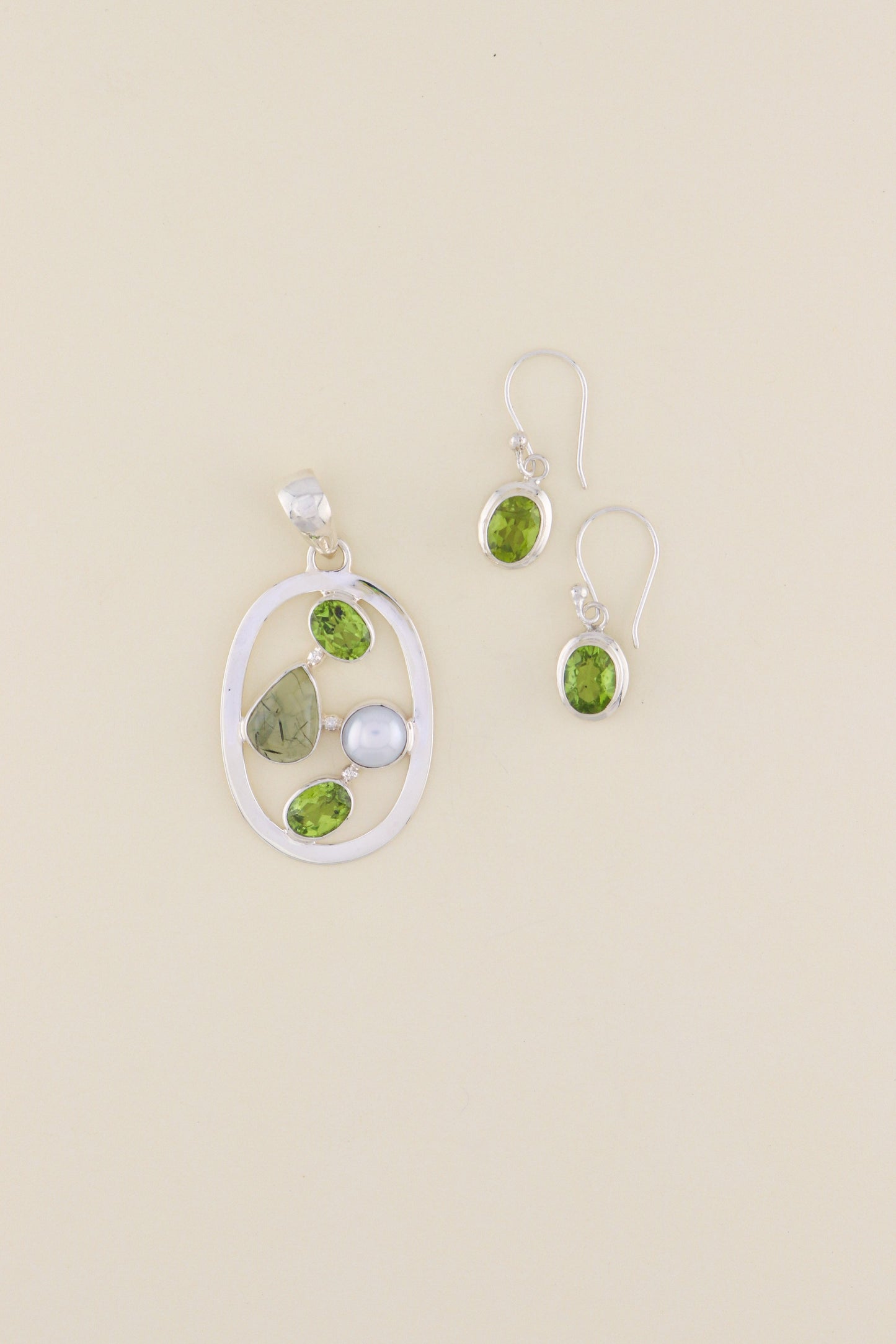 Peridot, Prehnite and Fresh Water Pear Pendant | PERIPM2