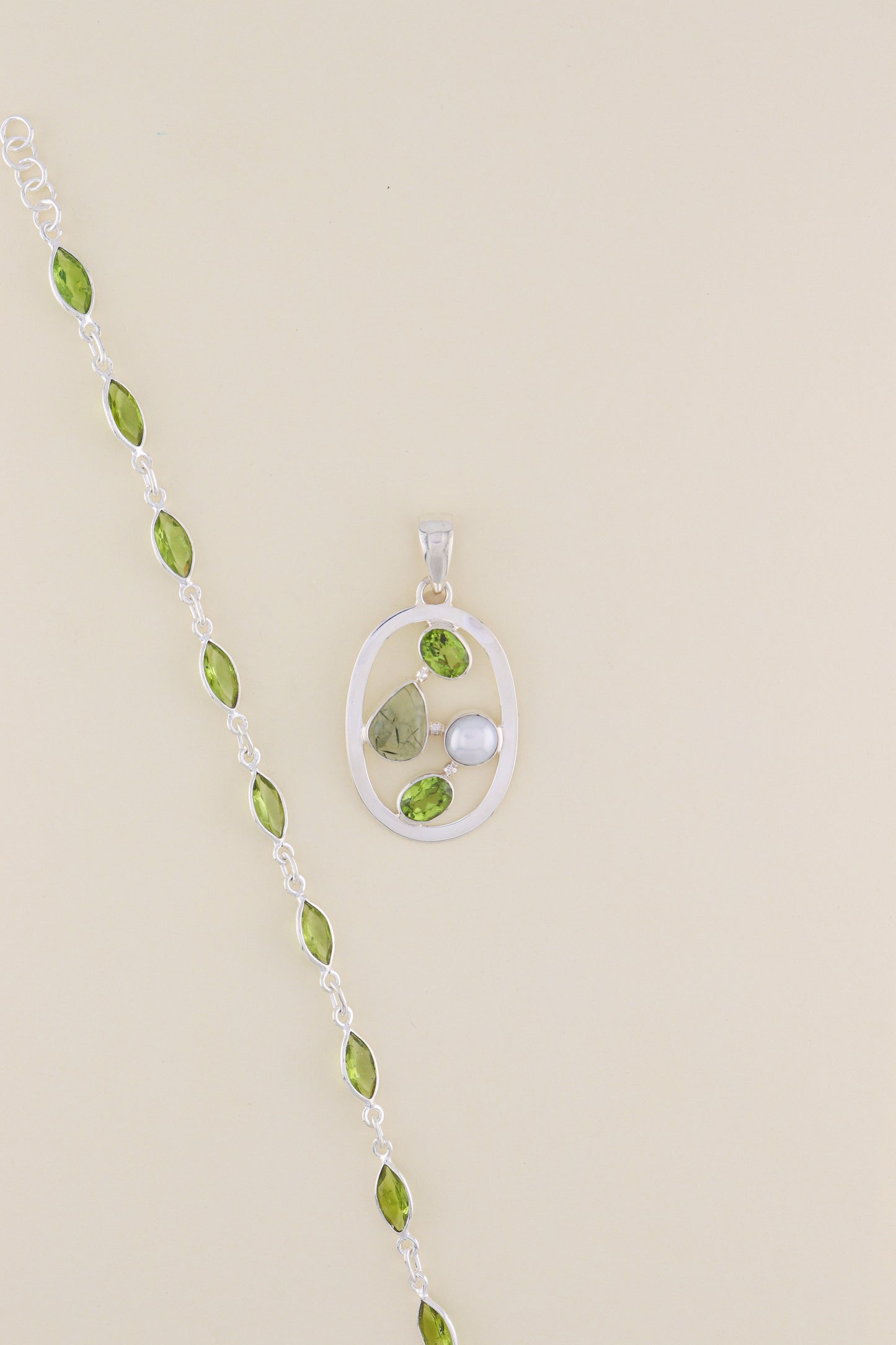 Peridot, Prehnite and Fresh Water Pear Pendant | PERIPM2