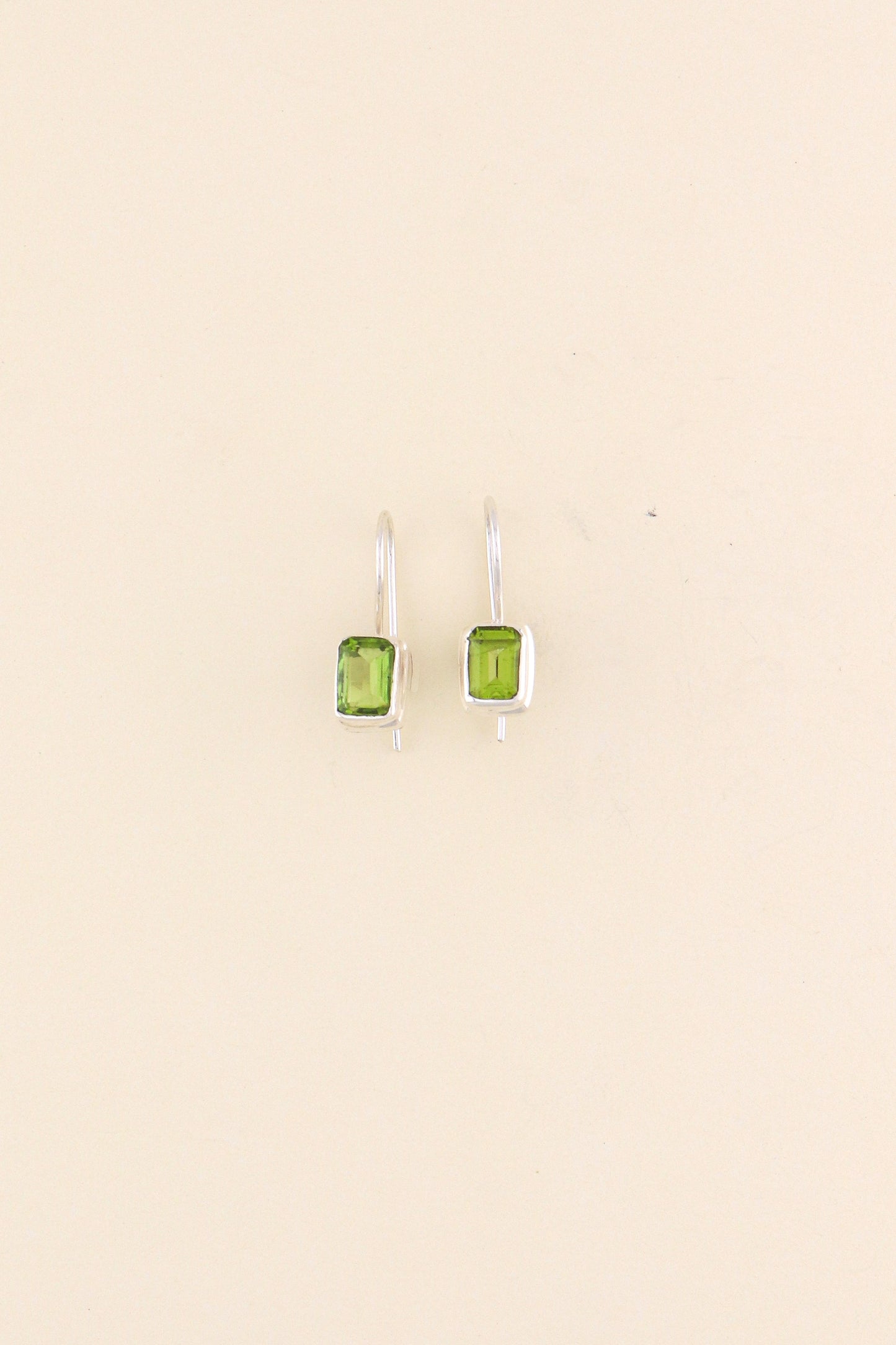 Peridot Earrings | PERIE10