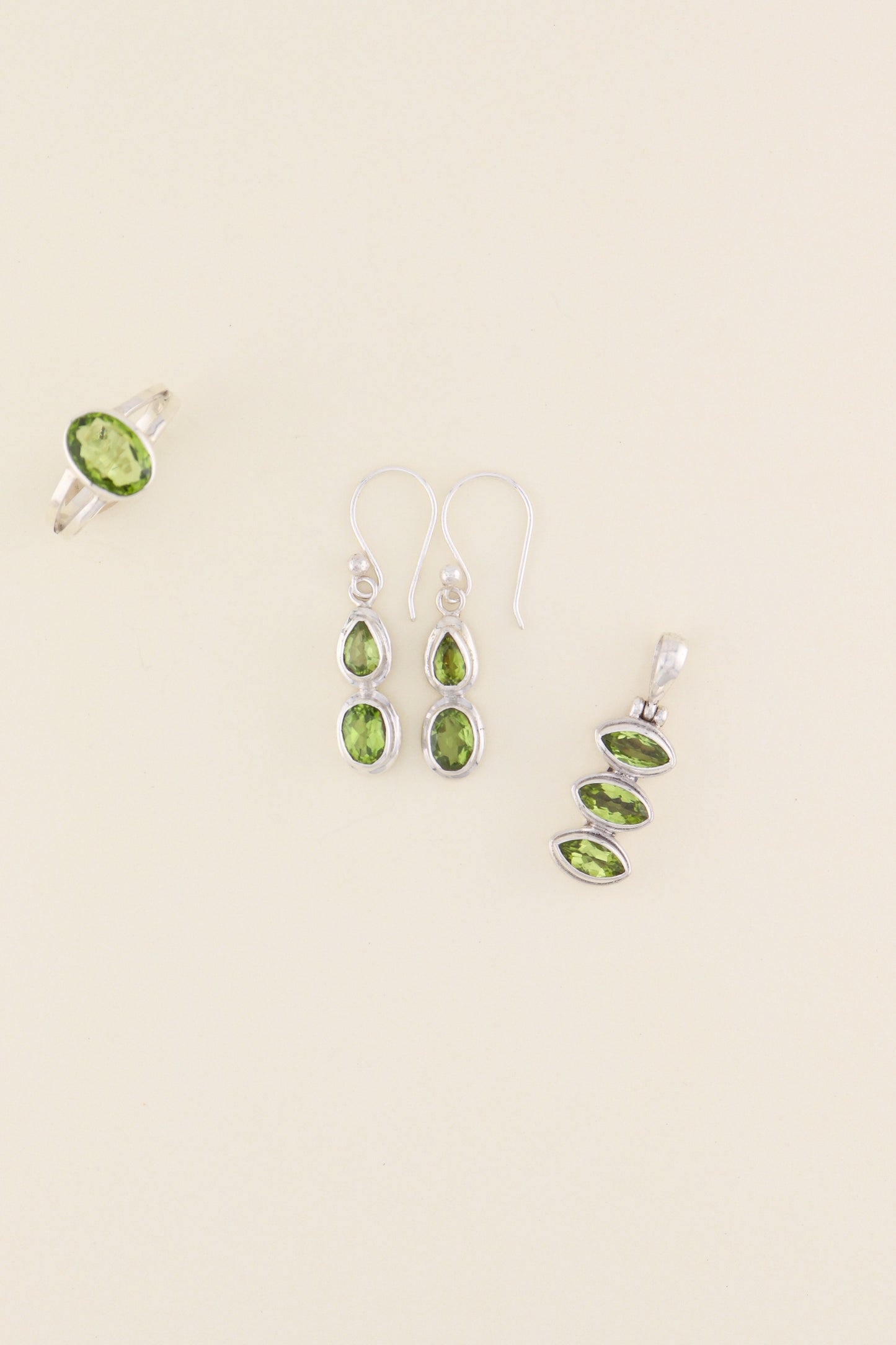 Peridot Earrings | PERIE14